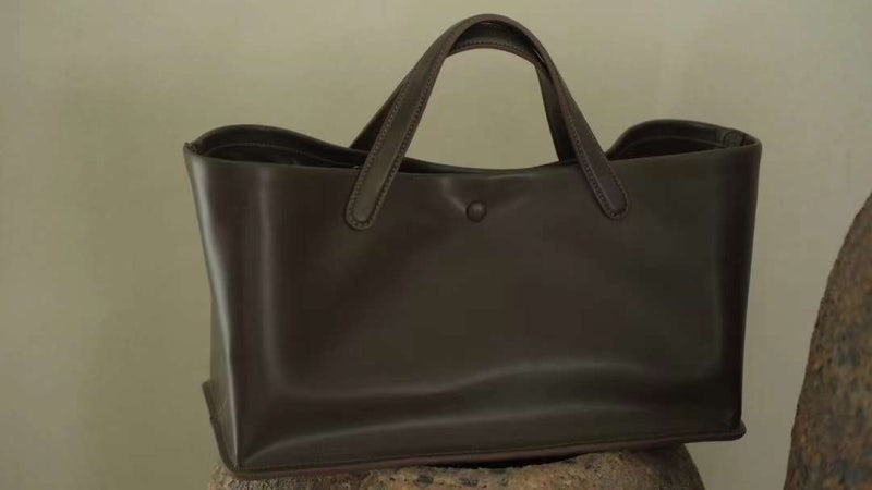 
                  
                    BAQUETTE SQUARE BAG
                  
                