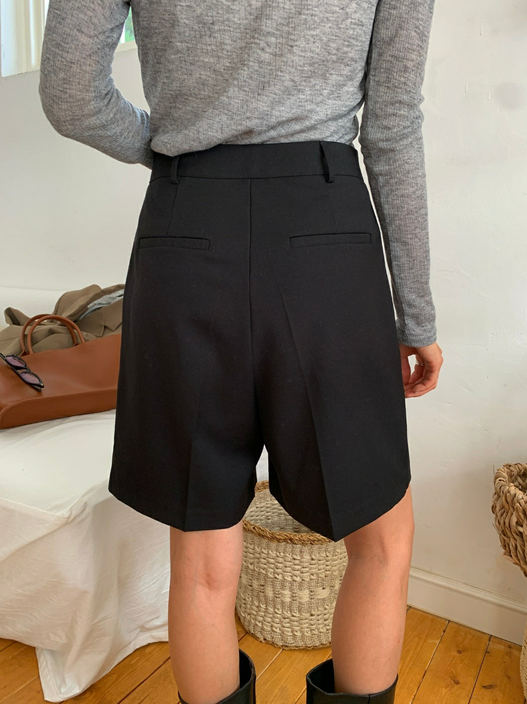 WOOL BLEND TAILORED SHORTS